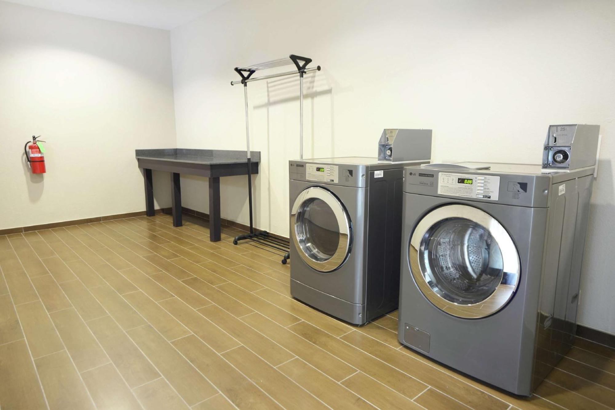 Hampton Inn & Suites Ponca City Bagian luar foto